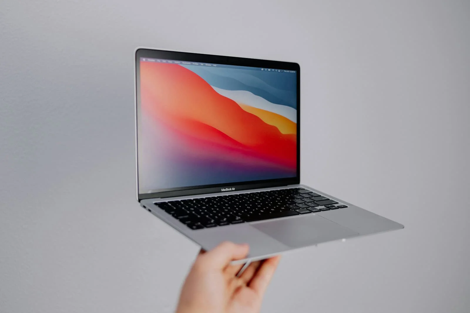 Zgodność MacBooka Air z systemem macOS: które wersje są obsługiwane?